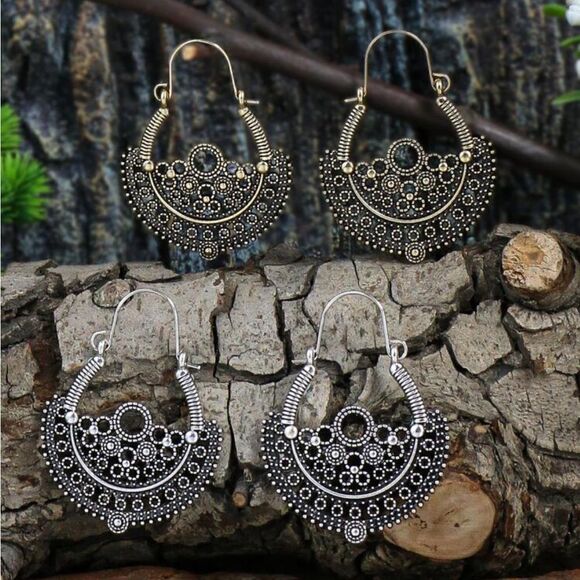 5 for $25 Silver Huggies - Picture 2 of 4